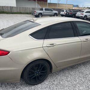 FORD FUSION SE - 9