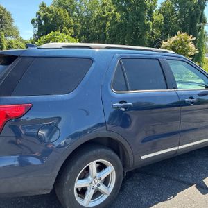 FORD EXPLORER XLT - 9