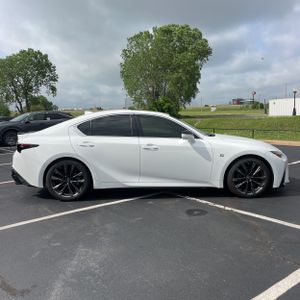 LEXUS IS 350 F SPORT - 10