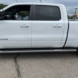 2023 RAM 1500 LARAMIE 照片 4