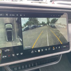 2022 Rivian R1S LAUNCH EDITION — миниатюра 40