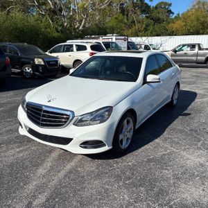 MERCEDES-BENZ E-CLASS - 1