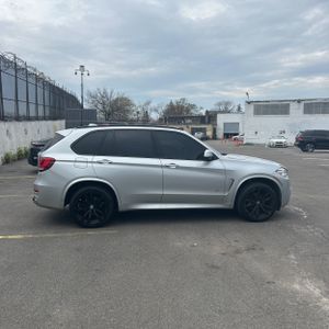 BMW X5 XDRIVE35I - 10