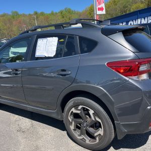 SUBARU CROSSTREK LIMITED - 6