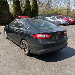 FORD FUSION SE - 5