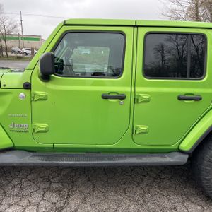 JEEP WRANGLER UNLIMITED SAHARA - 4