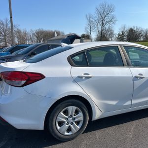 KIA FORTE LX - 9