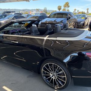 MERCEDES-BENZ E-CLASS - 5