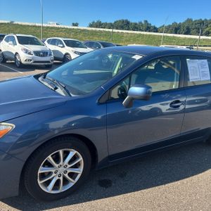 2012 Subaru IMPREZA 2.0I PREMIUM — фото 2