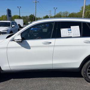 MERCEDES-BENZ GLC - 4