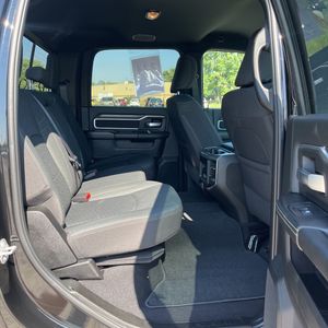2026 RAM 3500 BIG HORN CREW CAB 4X4 6'4" BOX — миниатюра 34