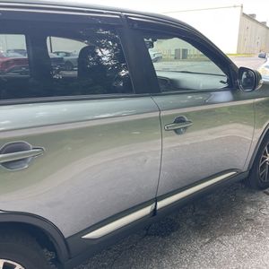 2017 Mitsubishi OUTLANDER SE — миниатюра 49