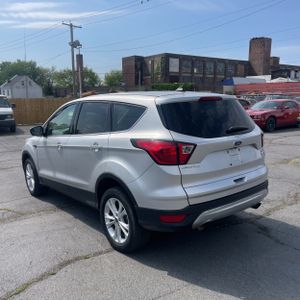 FORD ESCAPE SE - 5