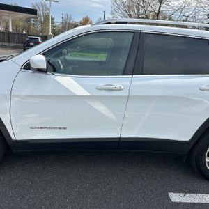 JEEP CHEROKEE LIMITED - 4