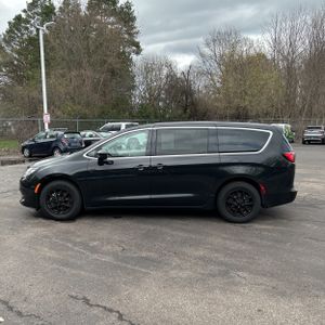 CHRYSLER VOYAGER LX - 3