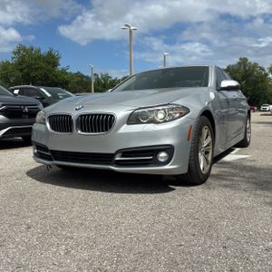 BMW 5 SERIES 528I - 1