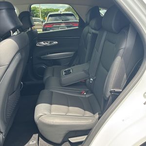 2024 Genesis GV70 2.5T STANDARD 照片 33