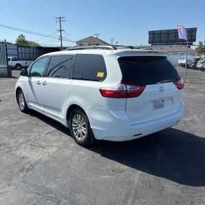 TOYOTA SIENNA - 5