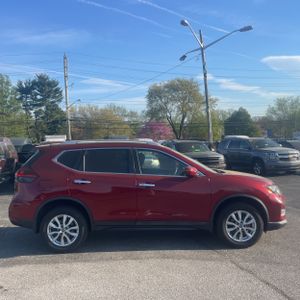 NISSAN ROGUE SV - 10