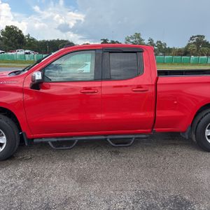2020 Chevrolet SILVERADO 1500 LT photo 4