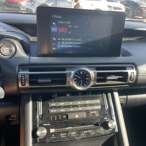 2022 Lexus IS 300 BASE — миниатюра 36
