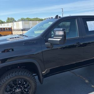 2026 Chevrolet SILVERADO 2500HD LT — фото 2