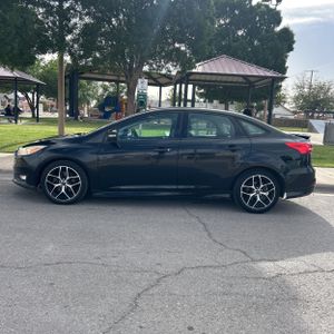 FORD FOCUS SE - 3