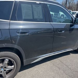 BMW X1 XDRIVE28I - 8