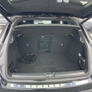 2017 Mercedes-BENZ GLA thumbnail 42