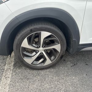 2017 Hyundai TUCSON LIMITED — фото 17
