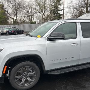 JEEP GRAND WAGONEER LIMITED ALTITUDE 4X4 - 2