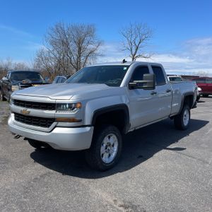 CHEVROLET SILVERADO 1500 CUSTOM - 1