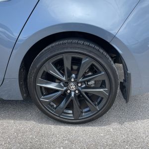 2024 Toyota COROLLA SE thumbnail 18