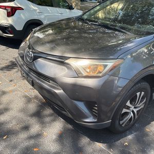 2016 Toyota RAV4 LE — фото 54