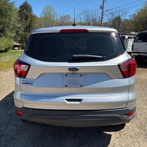FORD ESCAPE S - 7