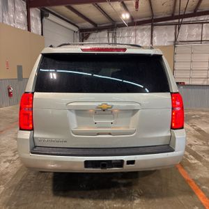 CHEVROLET SUBURBAN LS - 7