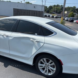 2015 Chrysler 200 LIMITED — фото 6