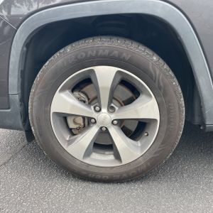 2019 JEEP CHEROKEE LIMITED — миниатюра 17