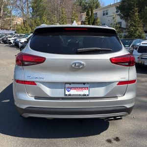 HYUNDAI TUCSON SEL - 7