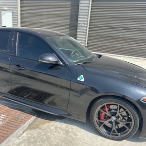 صورة 13 لـ 2021 ALFA Romeo GIULIA QUADRIFOGLIO RWD