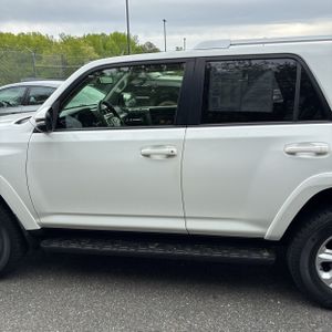 TOYOTA 4RUNNER - 3