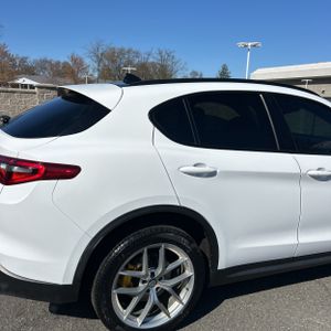 Alfa Romeo Stelvio Sport AWD - 9