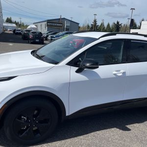 KIA SPORTAGE X-LINE - 2