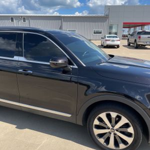 صورة 13 لـ 2021 KIA TELLURIDE S