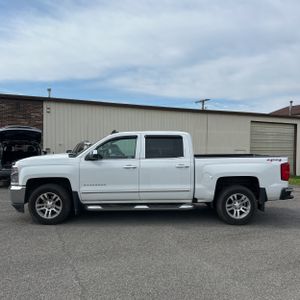 CHEVROLET SILVERADO 1500 - 3