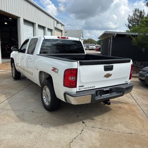 2010 Chevrolet SILVERADO 1500 LTZ photo 5