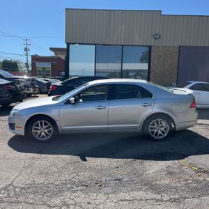 FORD FUSION SE - 3