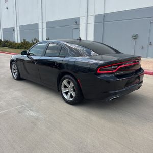 صورة 5 لـ 2017 Dodge CHARGER SXT