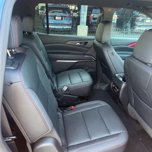 2025 Chevrolet TRAVERSE Z71 照片 35