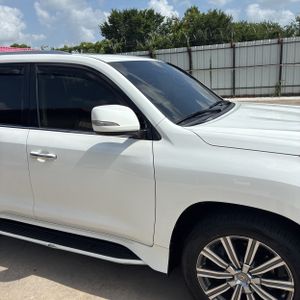 صورة مصغرة 13 لـ 2017 Lexus LX 570 BASE